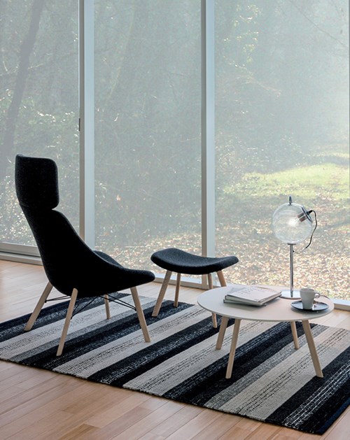 AUKI lounge chair AUKI lounge chair