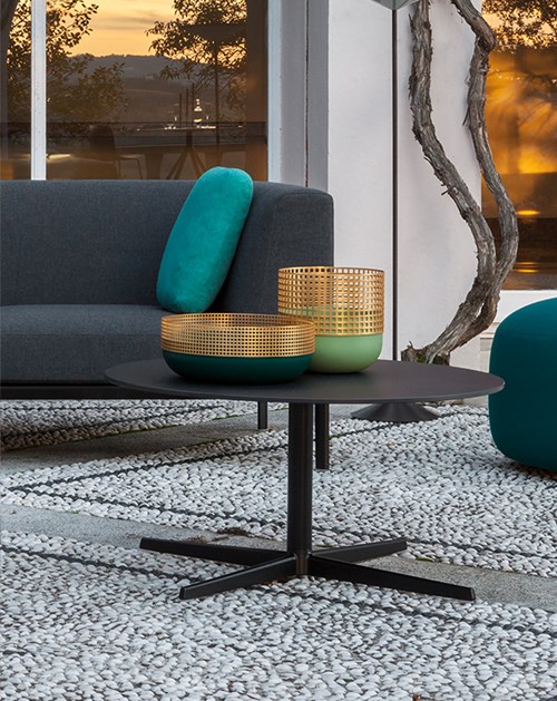 AUKI outdoor table AUKI outdoor table